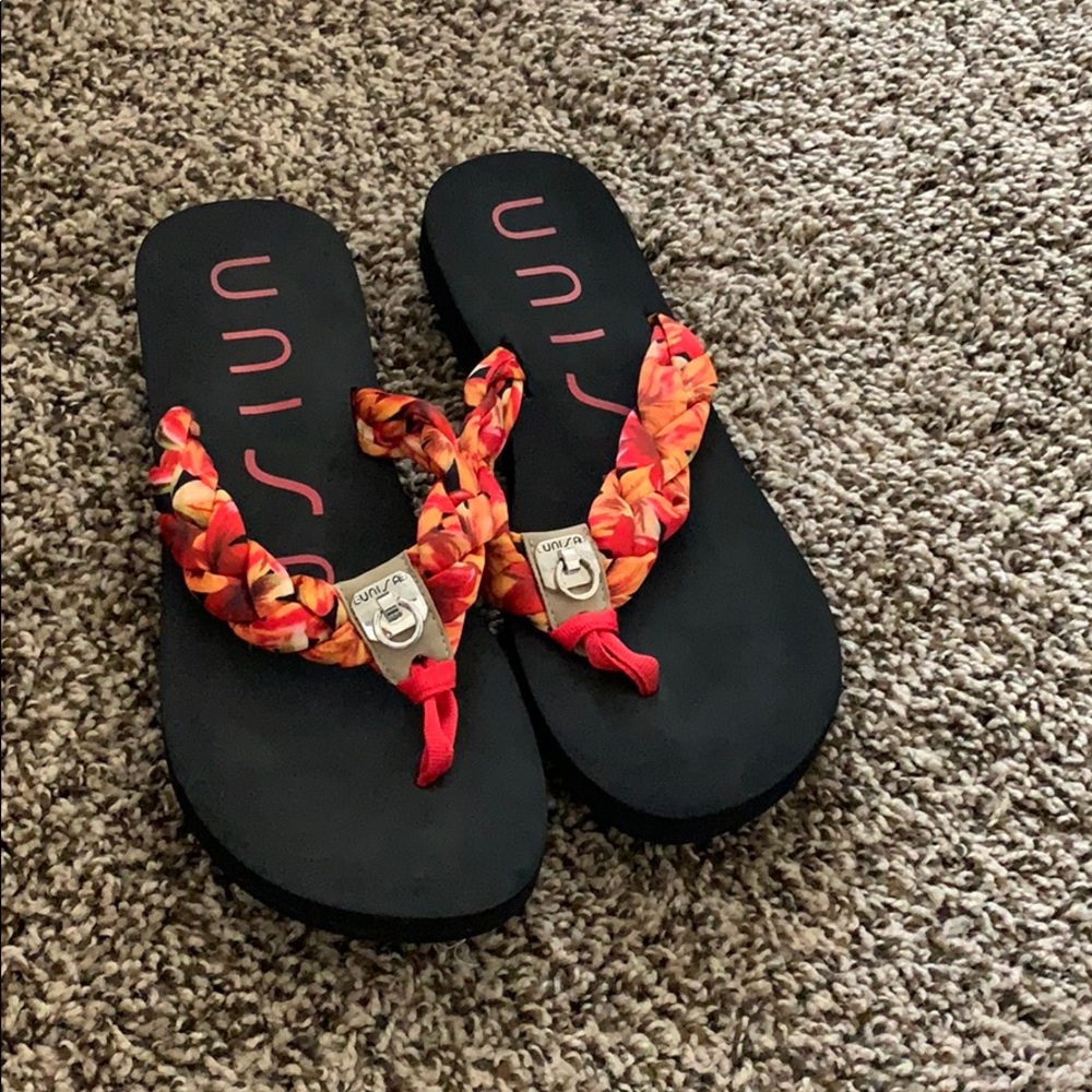 Sandals - Picture 3 of 3